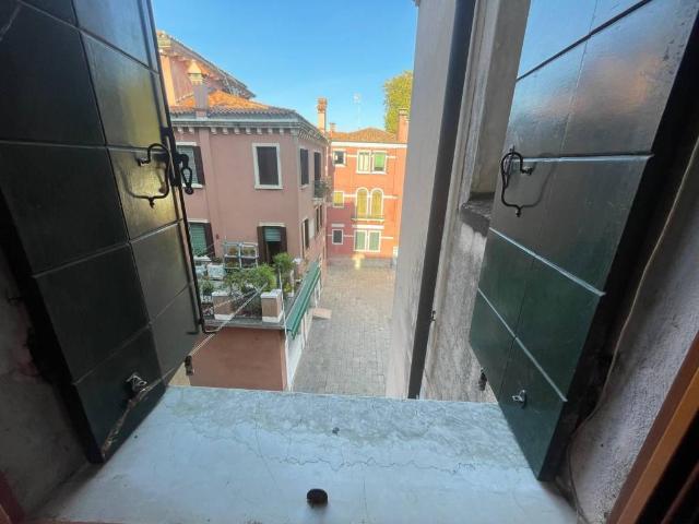 Appartamento in vendita a Venezia VE