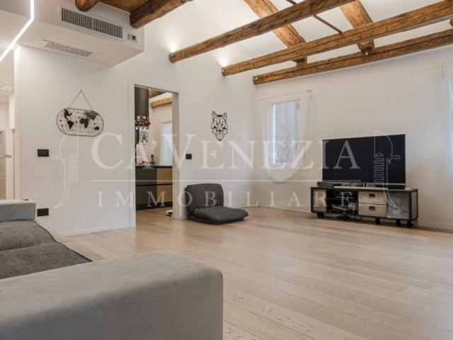 Appartamento in vendita a Venezia VE