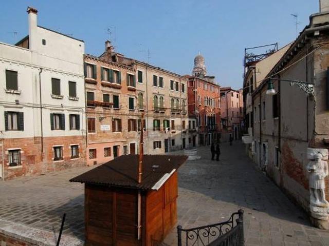 Appartamento in vendita a Venezia VE