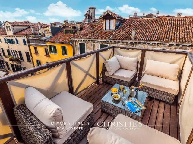 Appartamento in vendita a Venezia VE
