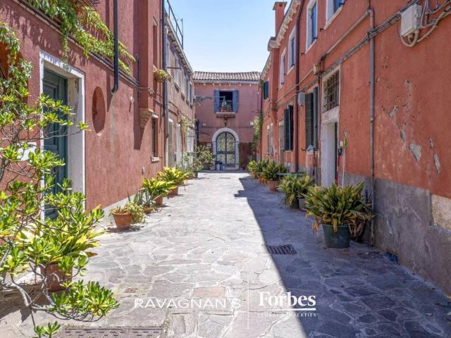 Appartamento in vendita a Venezia VE
