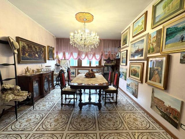 Appartamento in vendita a Venezia VE