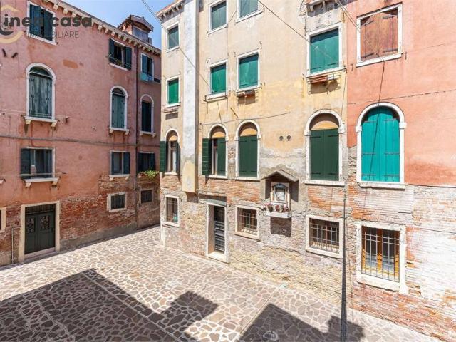 Appartamento in vendita a Venezia VE