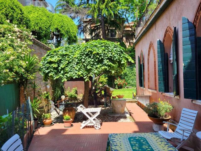 Appartamento in vendita a Venezia VE