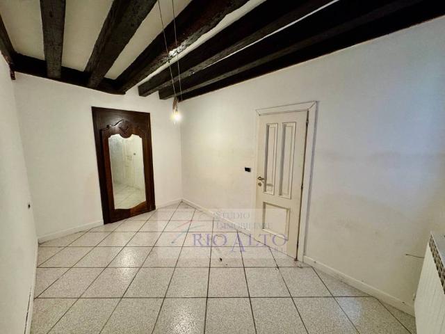 Appartamento in vendita a Venezia VE
