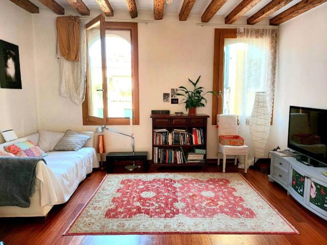 Appartamento in vendita a Venezia VE