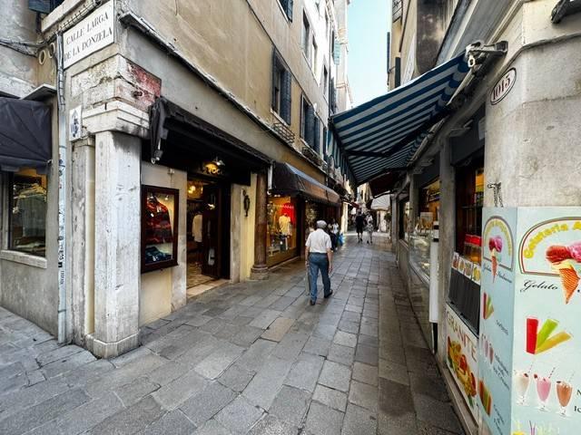 Appartamento in vendita a Venezia VE
