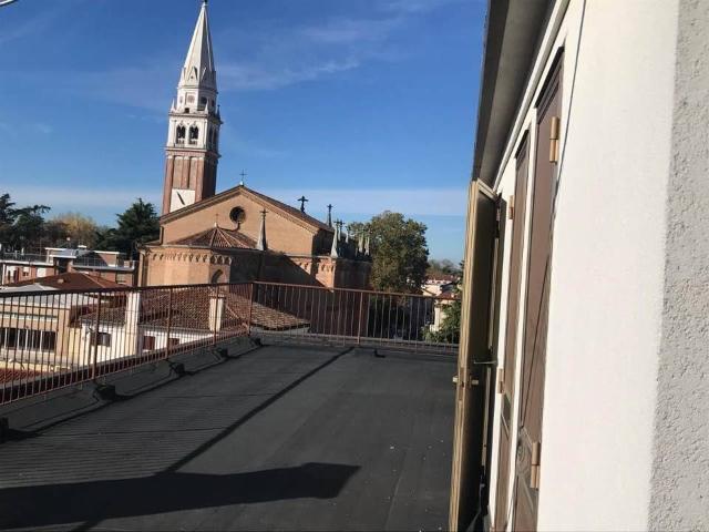 Appartamento in vendita a Venezia VE