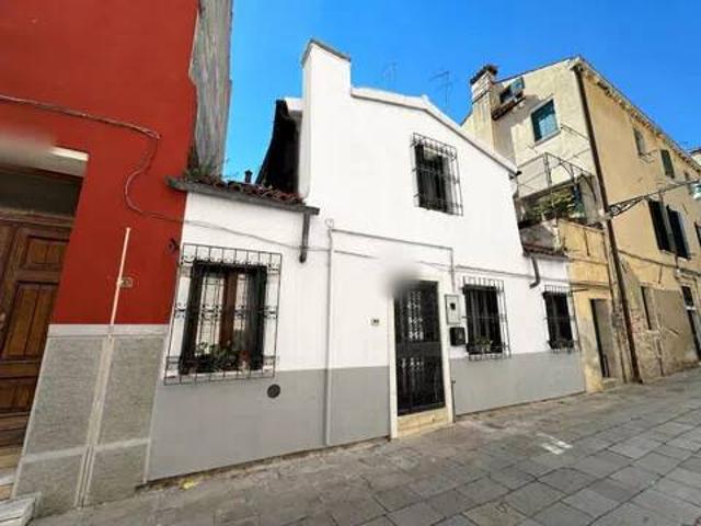 Appartamento in vendita a Venezia VE