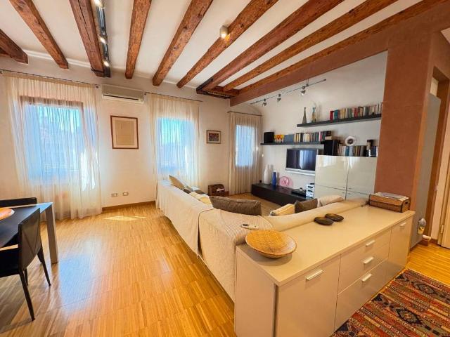 Appartamento in vendita a Venezia VE