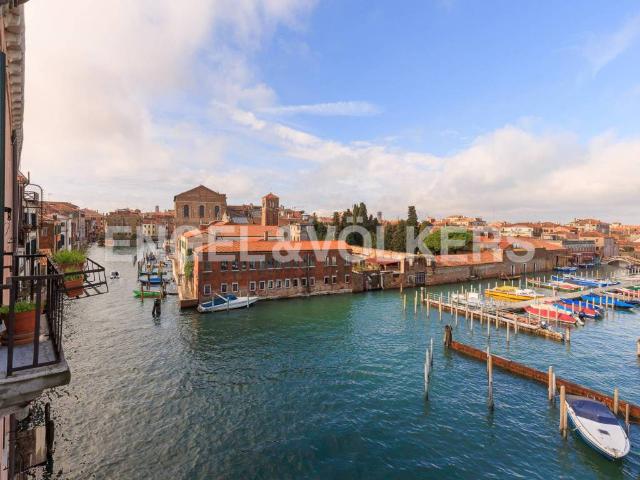 Appartamento in vendita a Venezia VE