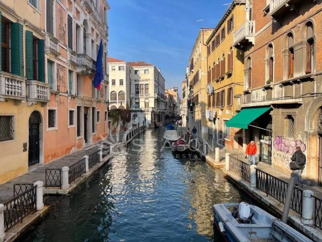 Appartamento in vendita a Venezia VE