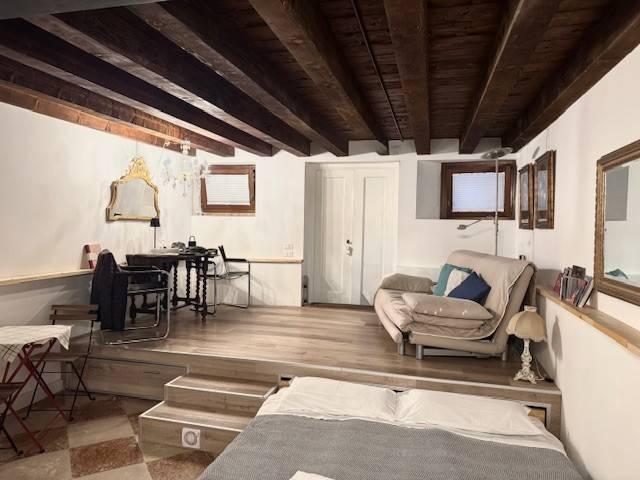 Appartamento in vendita a Venezia VE