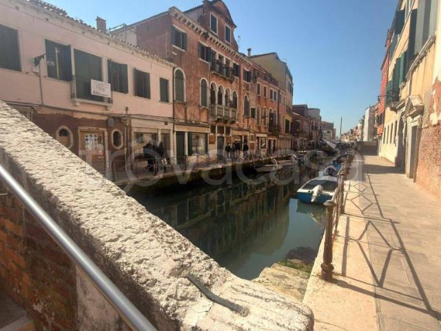 Appartamento in vendita a Venezia via Giuseppe Garibaldi, Arsenale Giardini della Biennale
