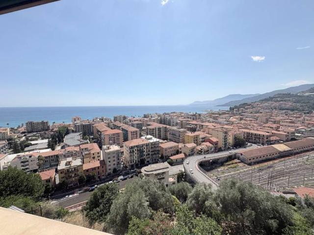 Appartamento in vendita a Ventimiglia IM