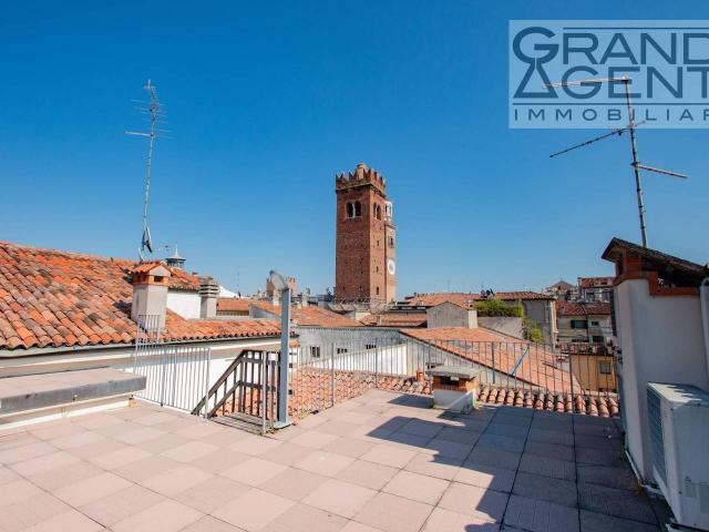 Appartamento in vendita a Verona