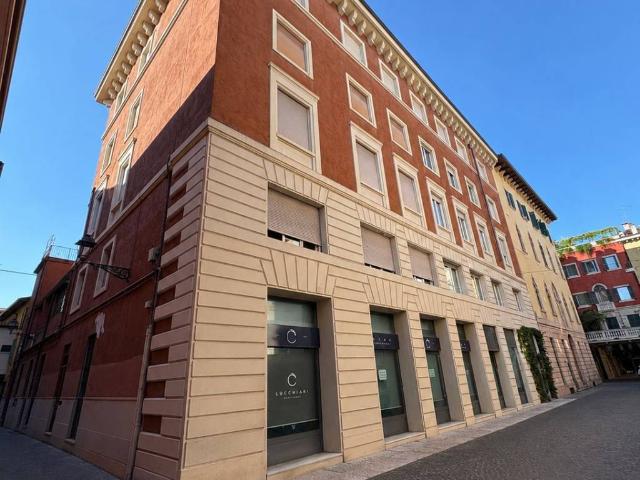 Appartamento in vendita a Verona VR
