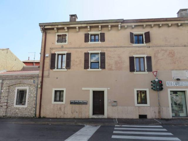 Appartamento in vendita a Verona VR