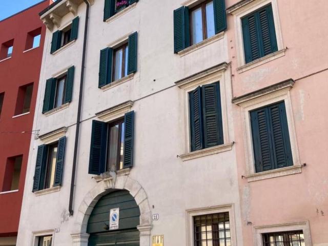 Appartamento in vendita a Verona VR