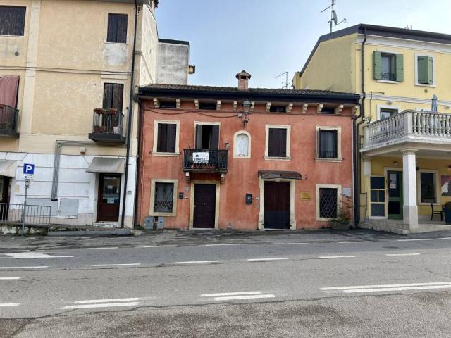 Appartamento in vendita a Verona VR