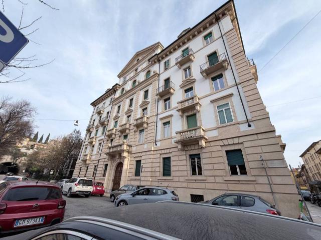 Appartamento in vendita a Verona VR