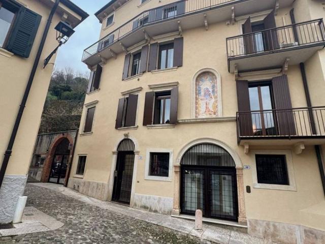 Appartamento in vendita a Verona VR