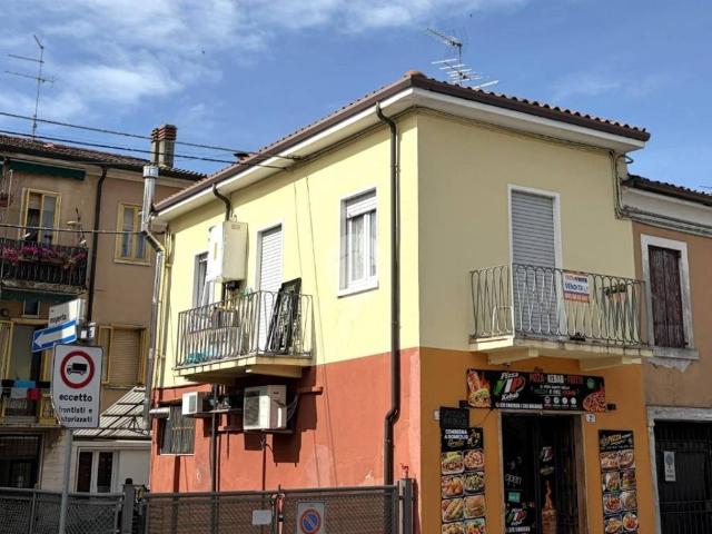 Casa indipendente in vendita a Verona VR