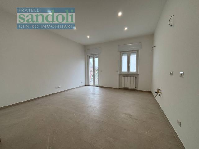 Appartamento in vendita a Vercelli, Porta Torino