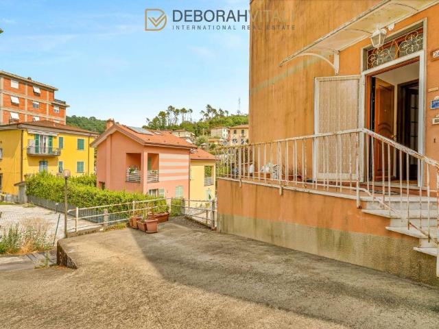 Appartamento in vendita a Vezzano Ligure SP