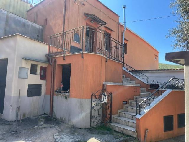 Appartamento in vendita a Vico Equense NA