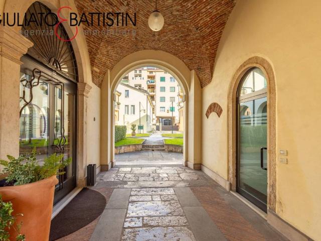 Appartamento in vendita a Vicenza VI