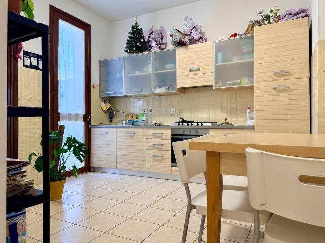 Appartamento in vendita a Vicenza VI