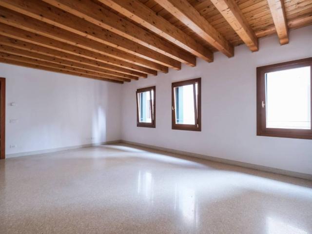 Appartamento in vendita a Vicenza VI