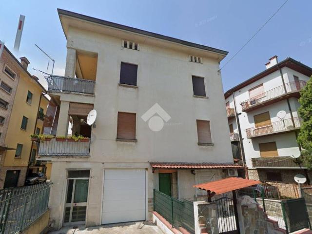 Appartamento in vendita a Vicenza VI