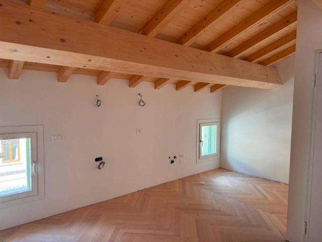 Appartamento in vendita a Vicenza VI