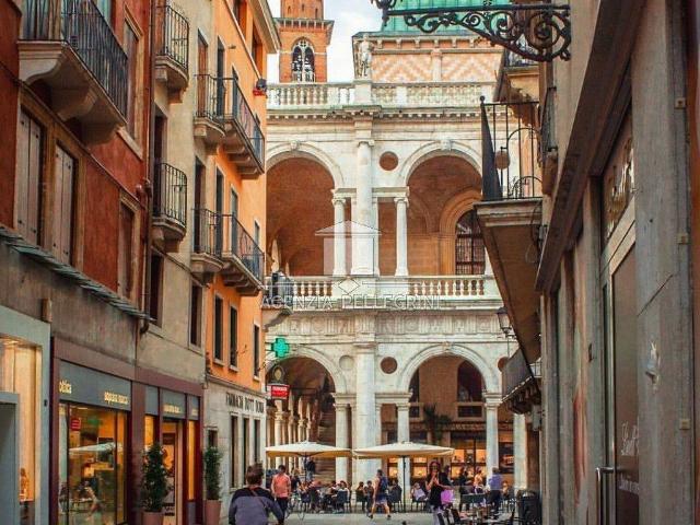 Appartamento in vendita a Vicenza VI