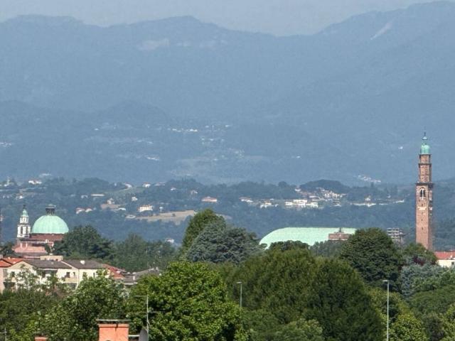Appartamento in vendita a Vicenza VI