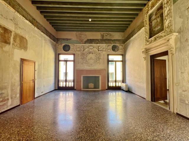 Appartamento in vendita a Vicenza VI