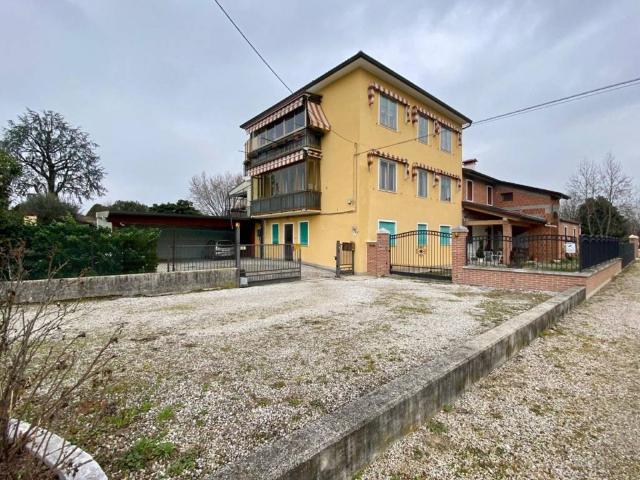 Appartamento in vendita a Vicenza VI