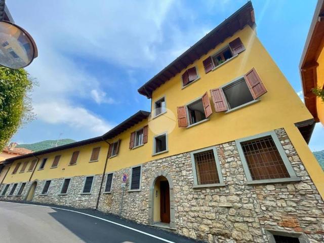 Appartamento in vendita a Viadanica BG