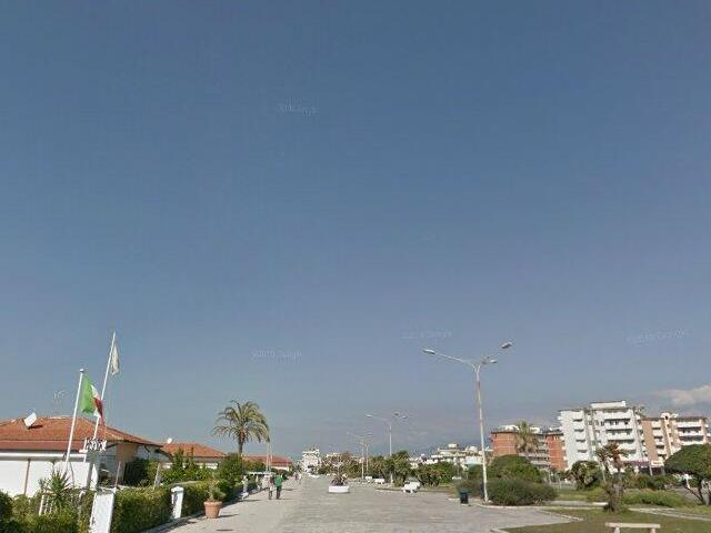 Appartamento in vendita a Viareggio