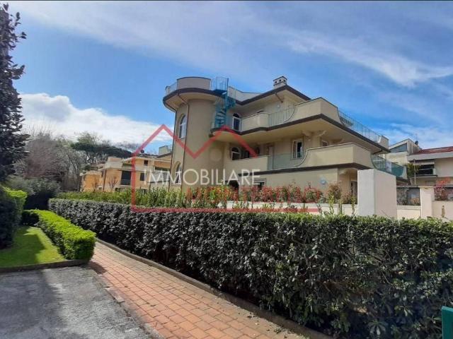 Appartamento in vendita a Viareggio