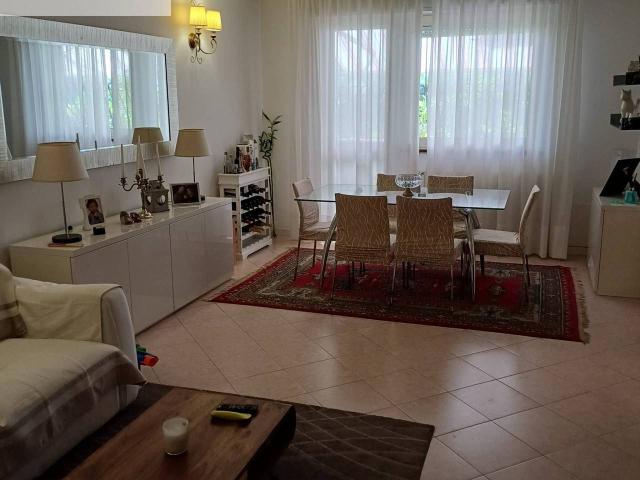Appartamento in vendita a Viareggio