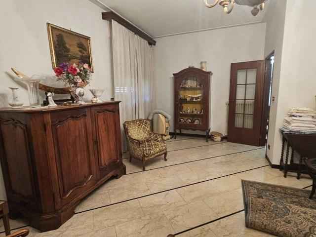 Appartamento in vendita a Viareggio