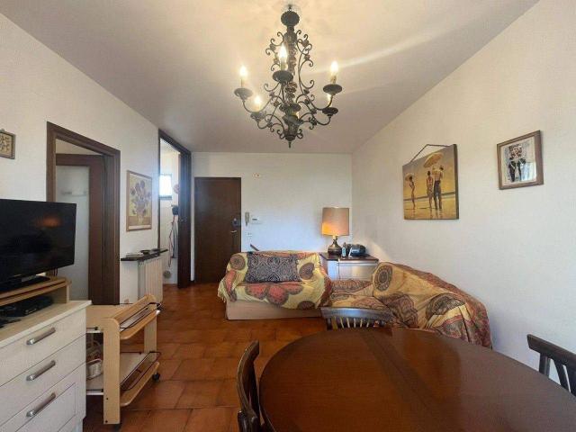 Appartamento in vendita a Viareggio