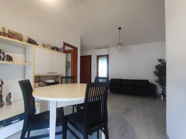 Appartamento in vendita a Viareggio