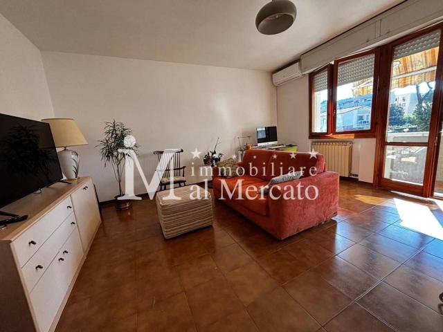 Appartamento in vendita a Viareggio