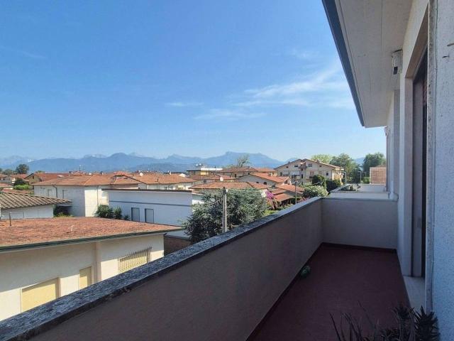 Appartamento in vendita a Viareggio