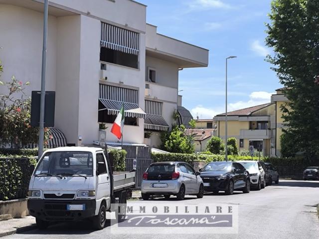 APPARTAMENTO in VENDITA a VIAREGGIO terminetto di 10 vani