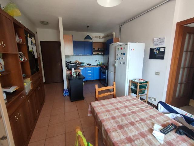 APPARTAMENTO in VENDITA a VIAREGGIO VARIGNANO di 4 vani